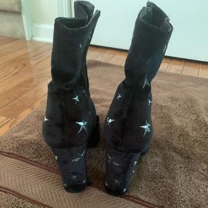 Steve Magen star boots